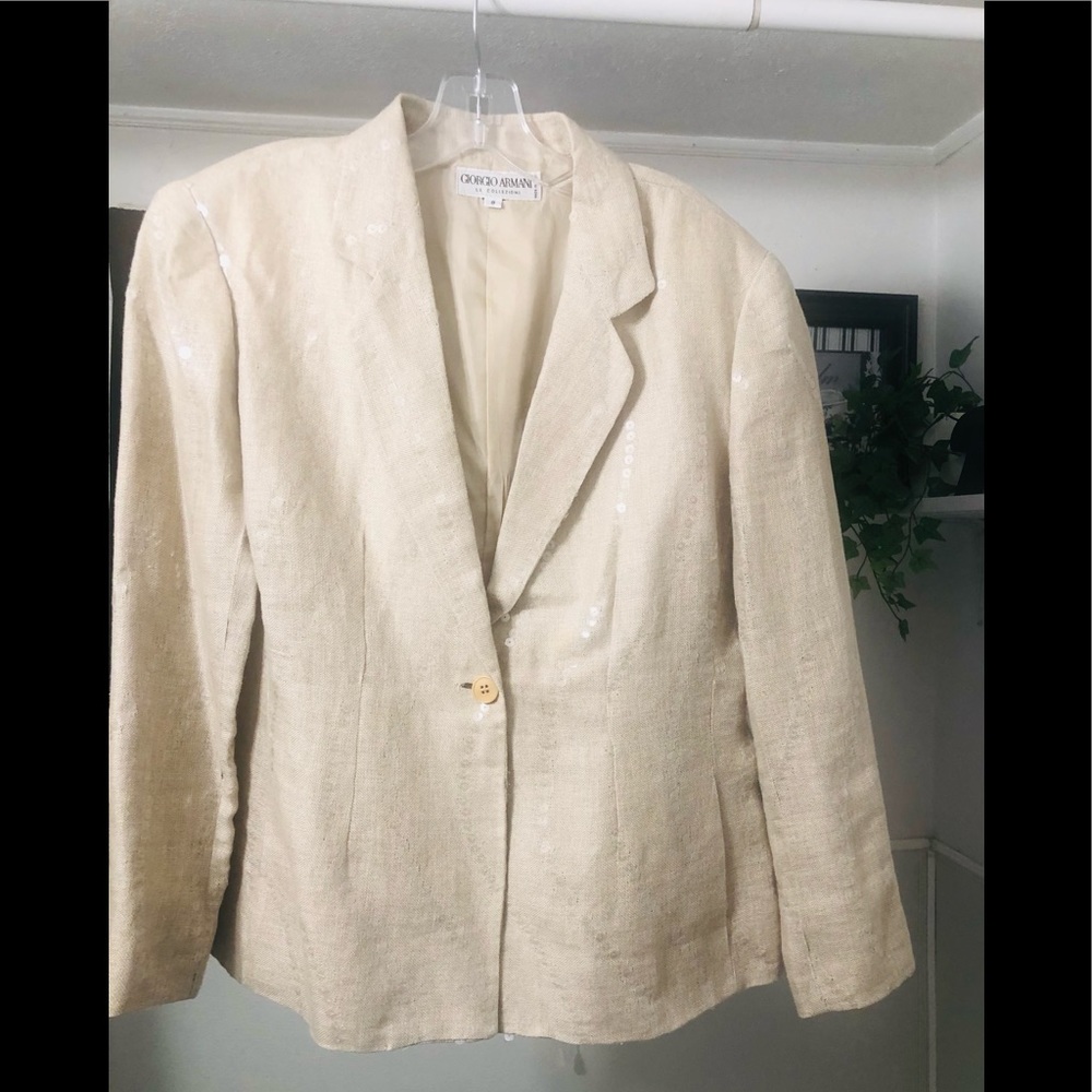 Giorgio Armani beige linen blazer